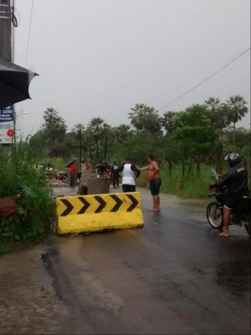 Coordenadoria de Infraestrutura da Regional VI esclareceu que a obra em execução no local teve início na última segunda-feira