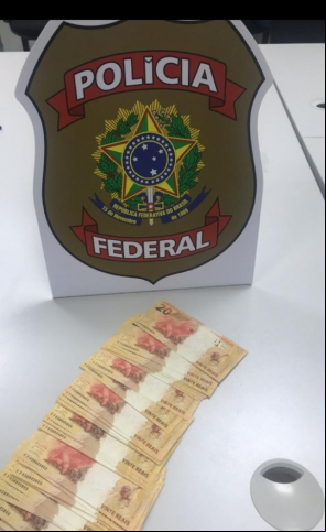 Ação em Tejuçuoca que apreendeu R$900 reais em 45 cédulas falsas de R$20.(foto: Divulgação/...