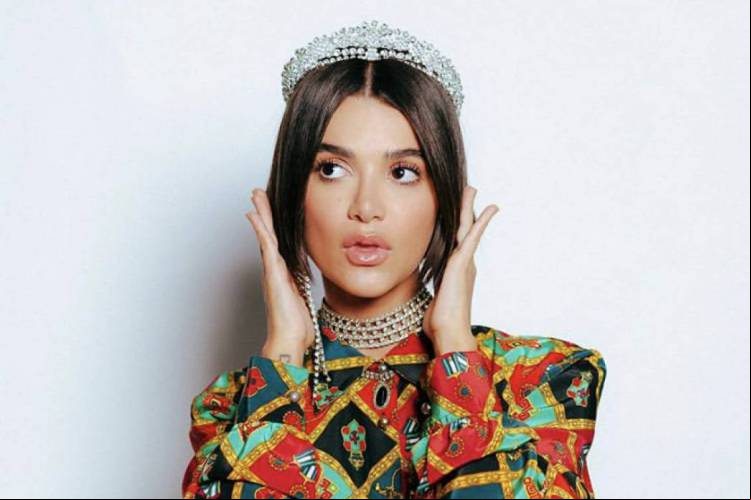 Manu Gavassi conseguiu entrar no Top 50 Viral do Spotify Brasil com as músicas