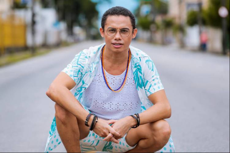 Em Pantanal, Silvero Pereira será Zaqueu, que foi interpretado na primeira versão, de 1990, por João Alberto Pinheiro