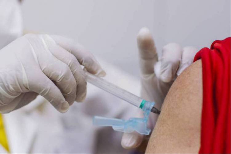 VACINAÇÃO é a melhor forma de proteção contra a meningite