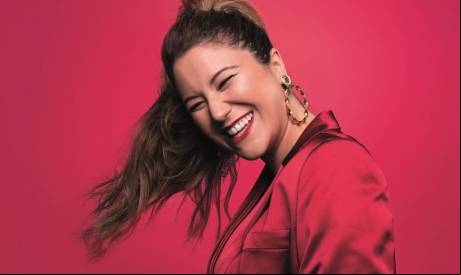 Acompanhe a agenda das transmissões ao vivo on-line - live - de artistas nacionais para hoje, sexta, 16 de julho (16/07); Maria Rita faz live em festival 