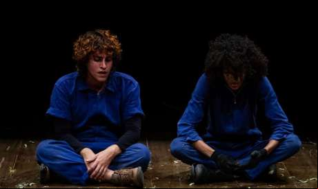 Apresentação de "Notas de uma terra devastada", em 2019, no Cineteatro São Luiz