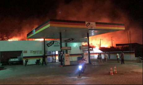 Incêndio próximo a entrada do município de Orós ocorreu nesta quarta-feira, 29  