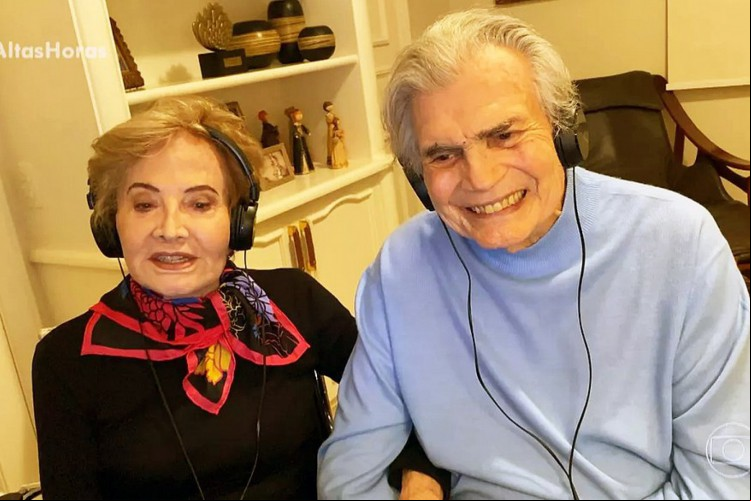 Os atores Glória Menezes e Tarcísio Meira estão internado em um hospital de São Paulo para tratamento contra Covid-19
