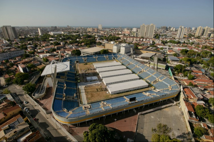 FORTALEZA, CE, BRASIL, 05.10.2020: Hospital de Campanha do Estádio Presidente Vargas, no bairro Benfica