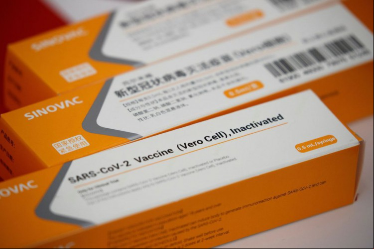 Lotes afetados não serão aplicados por estados e municípios até decisão da Anvisa