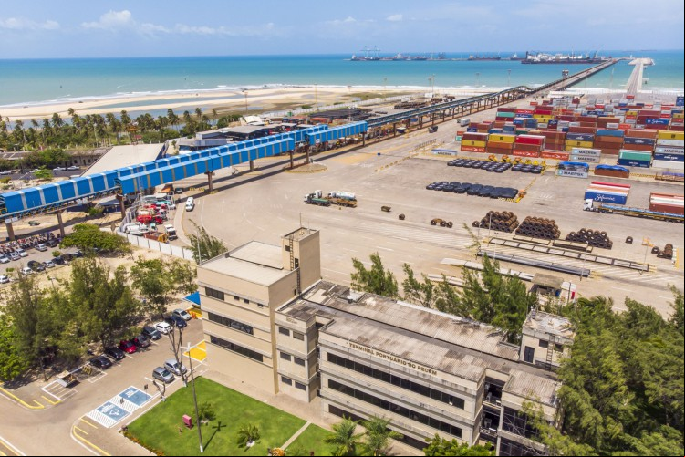 ￼COMPLEXO DO PECÉM é um dos grandes fatores que têm atraído o interesse dos grandes grupos globais por conta da facilidade logística para exportação.