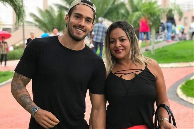 Para Ana Araújo, mãe do participante Arcrebiano, a seria o melhor prêmio que ele poderia ter