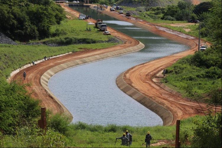 ÁGUAS foram liberadas ontem, 1º, e têm vazão de 12 mil litros de água por segundo