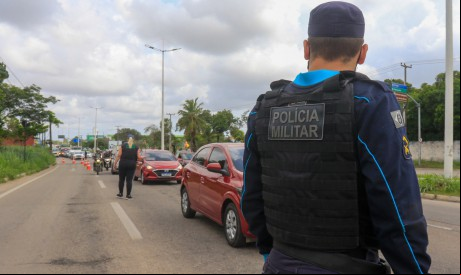 A captura aconteceu após denúncia de festa clandestina recebida pela PM 
