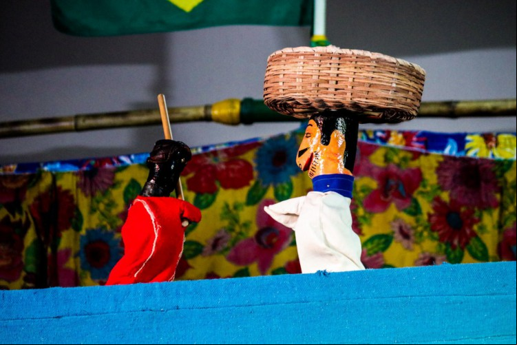 O festival conta com mais de 20 grupos bonequeiros cearenses
