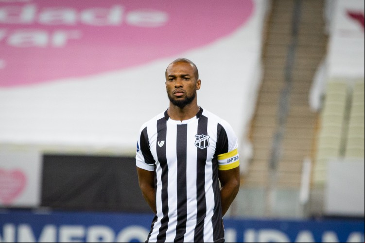 Luiz Otávio é ídolo e capitão do Ceará