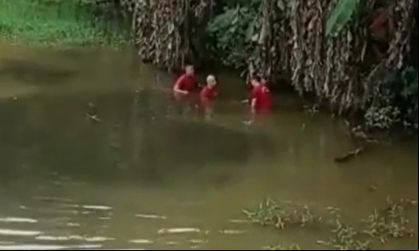 Momento em que o corpo foi encontrado pelos militares 