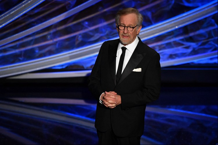 Steven Spielberg é um dos nomes que se manifestou contrário à decisão de corte da Academia