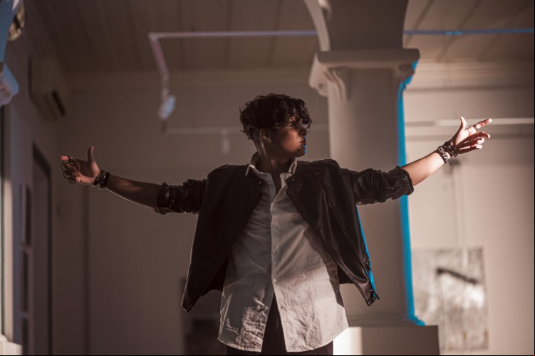 VMZ é um artista cearense que ganha repercussão na internet com o rap geek