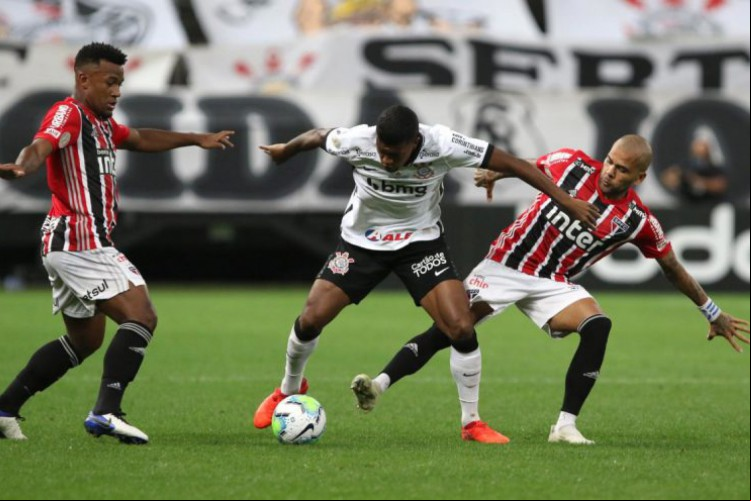 Corinthians e São Paulo pelo Brasileirão 2021 é um dos destaques dos jogos de hoje, 18.