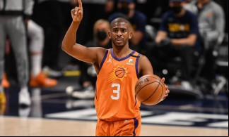 Chris Paul, armador do Phoenix Suns, que está na final da NBA e joga contra o Milwaukee Bucks hoje, sábado, 17 de julho. Saiba onde assistir a partida