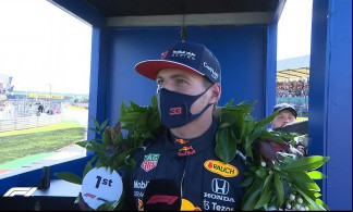 Verstappen é pole no GP da Inglaterra 