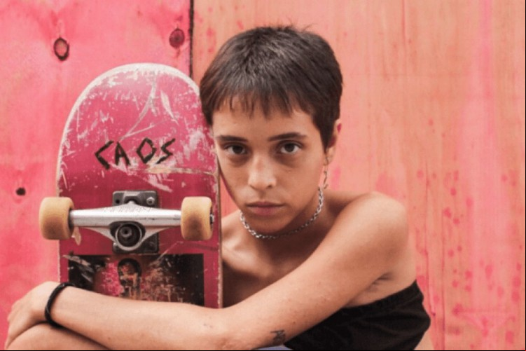 O longa brasileiro 'Meu Nome É Bagdá' é protagonizado por uma jovem skatista