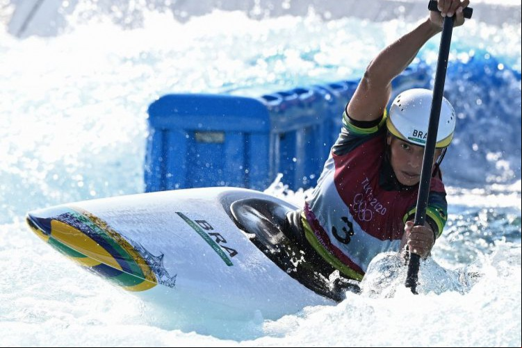 Ana Sátila é destaque do Brasil na canoagem e disputará a nova modalidade