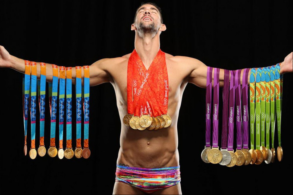 Considerado o melhor atleta da história das Olimpíadas, o nadador Michael Phelps conquistou 23 medalhas em cinco edições Considerado o melhor atleta da história das Olimpíadas, o nadador Michael Phelps conquistou 23 medalhas em cinco edições