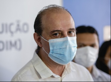 Dr. Marcos Gadelha, Secretario de Saúde do Ceara, em coletiva sobre a chegada de doses da CoronaVac compradas pelo Governo do Ceará diretamente do Instituto Butantan  