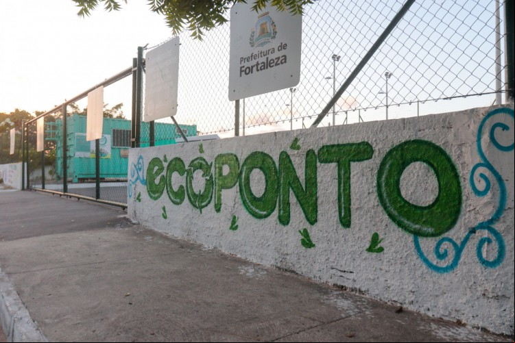 Os ecopontos são pontos de coleta de lixo reciclável