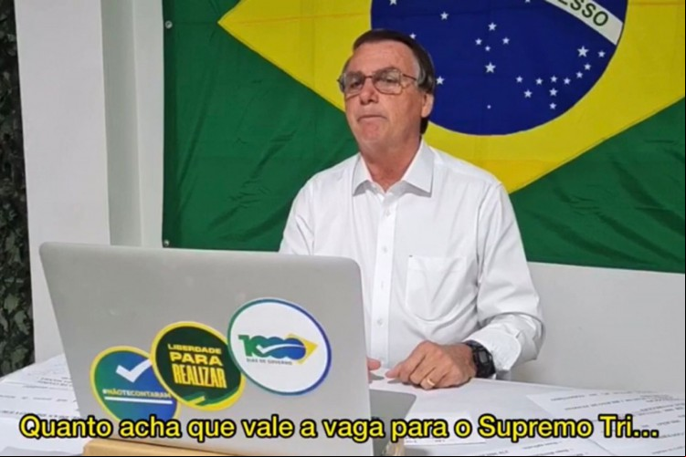 Bolsonaro pergunta sobre o