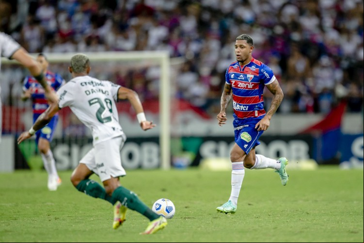 FORTALEZA, CE, BRASIL, 20-11.2021: David. Fortaleza x Palmeiras, pelo Campeonato Brasileiro, na Arena Castelão. em epoca de COVID-19. (Foto:Aurelio Alves/ Jornal O POVO)