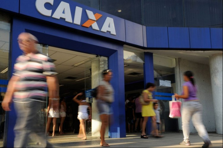 Beneficiários do Auxílio Brasil de NIS com final 9 recebem a parcela nessa quinta-feira, 29