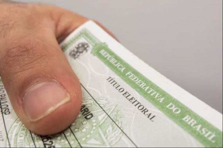 Brasileiros têm até 4 de maio, 150 dias antes do pleito, para regularizar seu título de eleitor