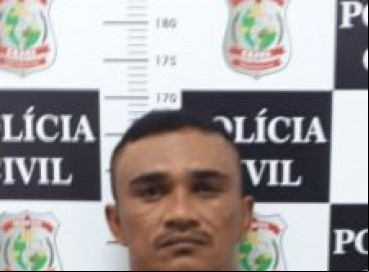 Sebastião foi preso por cárcere de duas mulheres, mas também foi detido por incendiar o ônibus de uma banda de forró e roubar uma igreja católica  