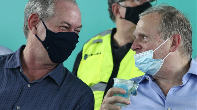 Ciro Gomes e Tasso Jereissati, ex-governadores, em evento no Porto do Pecém, em 2022