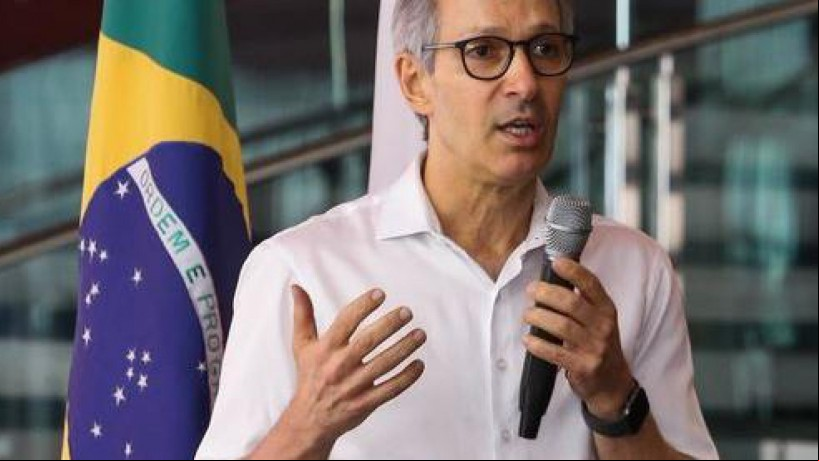 Governador Romeu Zema defende
atuação em bloco do Sul e do Sudeste