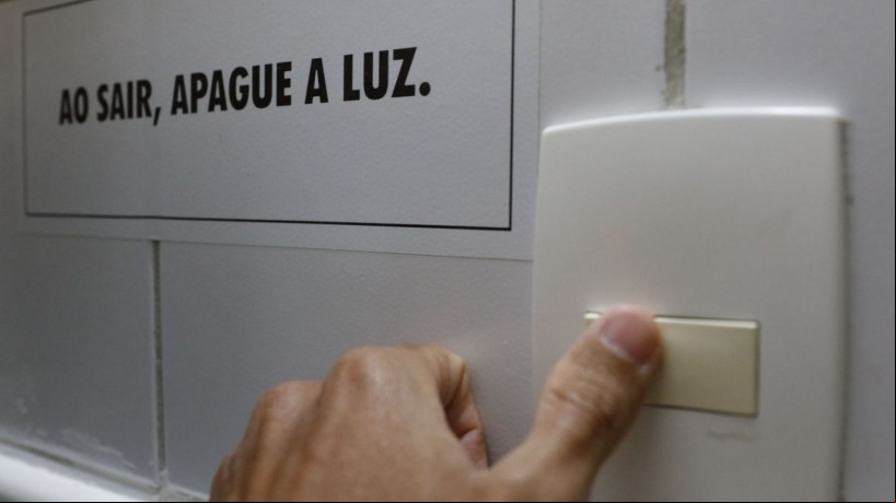 Operação de energia elétrica é alvo de polêmica no Ceará