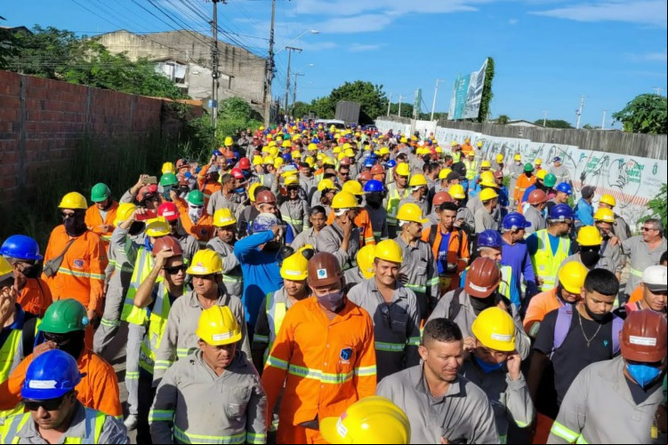 PROTESTO foi realizado duas semanas após morte de um operário na obra da Uece