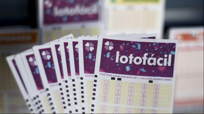 Lotofácil: resultado Concurso 3182, hoje, quinta-feira, 15 de agosto de 2024 (15/08/24). Prêmio de R$ 1,7 milhão