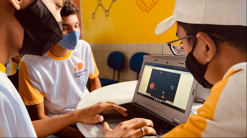 Atividades do Juventude Digital beneficiam jovens de 15 a 29 anos