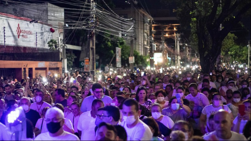 Procissão de Nossa Senhora de Fátima: encerramento tem missa e coração da santa