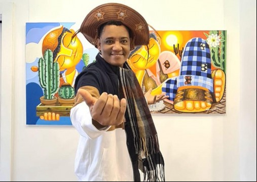 Artista plástico Eduardo Lima fez exposição de suas pinturas em Londres, com o projeto 'Raízes do Sertão Nordestino'.