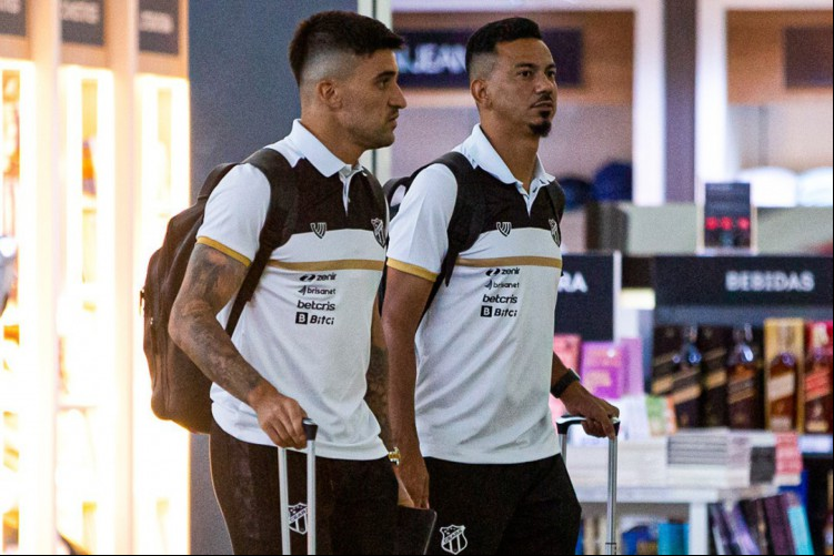 Victor Luis e Rodrigo Lindoso no embarque para Buenos Aires