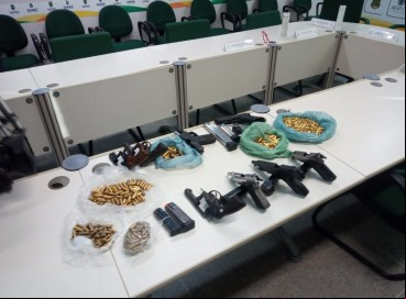 ACUSADOS da chacina em Monsenhor Tabosa foram presos com armas   