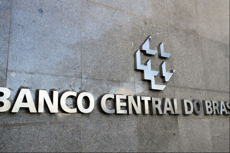 Banco Central fará ree de R$ 4 bilhões em segunda fase de liberação do Dinheiro Esquecido por meio do site valores a receber; veja quando começa e quem tem direito