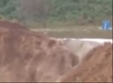 Barragem de açude em propriedade privada, no município de Pedra Branca, rompeu após fortes chuvas 