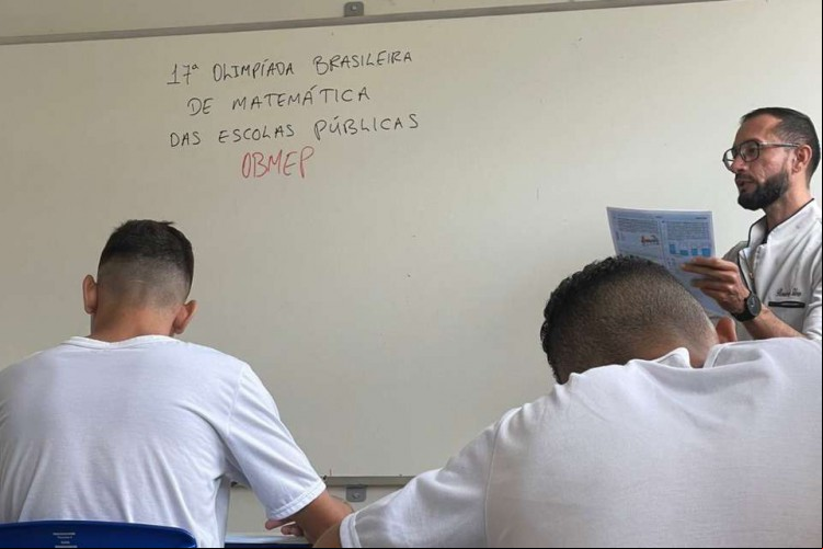 Adolescentes em medidas socioeducativas em Juazeiro do Norte participam de Olimpíada Brasileira de Matemática