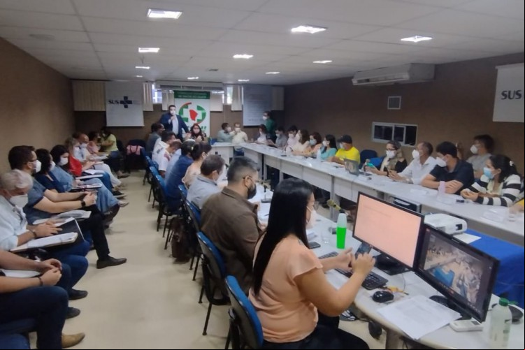 Reunião do Conselho Estadual da Saúde aprovou, na manhã desta terça, 14, a recomendação para que o Ceará adote o uso da maconha medicinal em tratamentos pela rede pública de saúde. Também indica incentivo a pesquisas e capacitação dos profissionais da área para diagnosticar e atender pacientes com o uso de remédios à base de cannabis