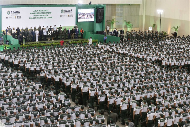 Aula inaugural do Curso de Formação de 2.415 aprovados no Concurso de Soldados da PMCE