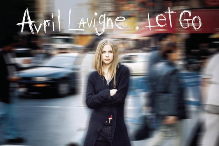 Avril Lavigne recria capa do primeiro álbum de sua carreira