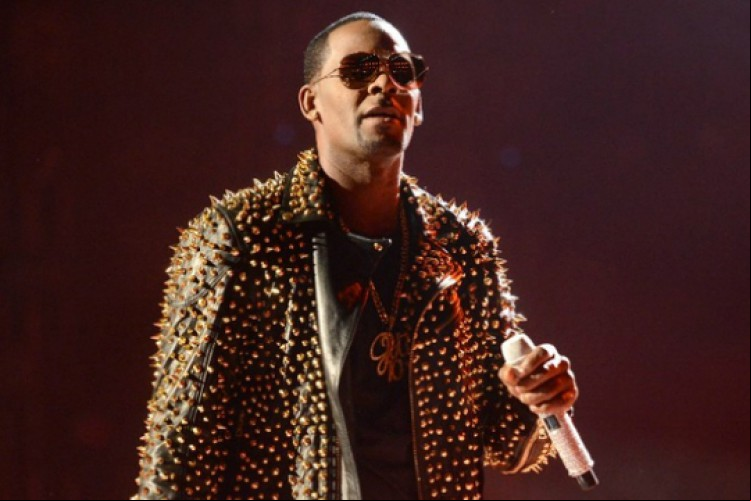 Cantor R. Kelly deve ter sua condenação anunciada nesta quarta-feira, 29
